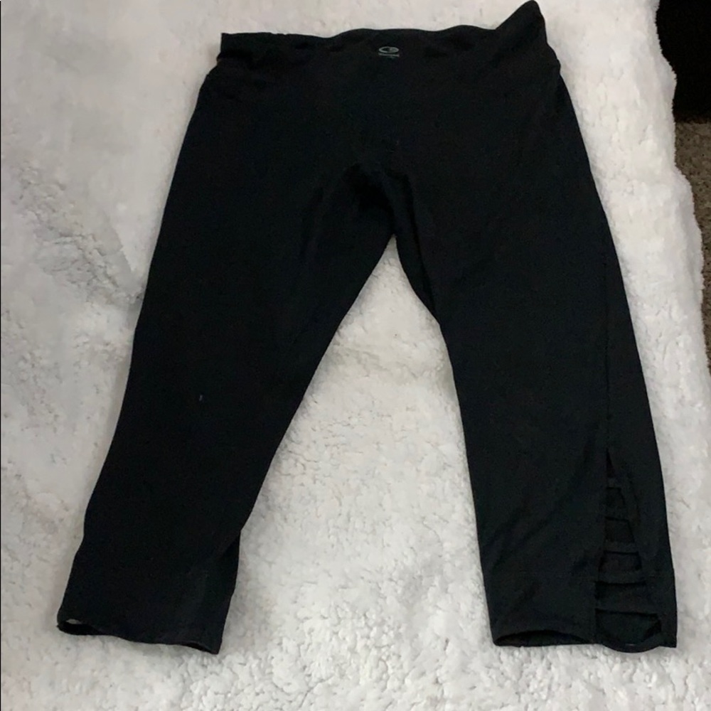 🌵Champion yoga capri size L